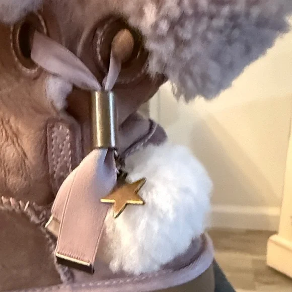 UGGS Pink Boots with Star Charm - Picture 2 of 6